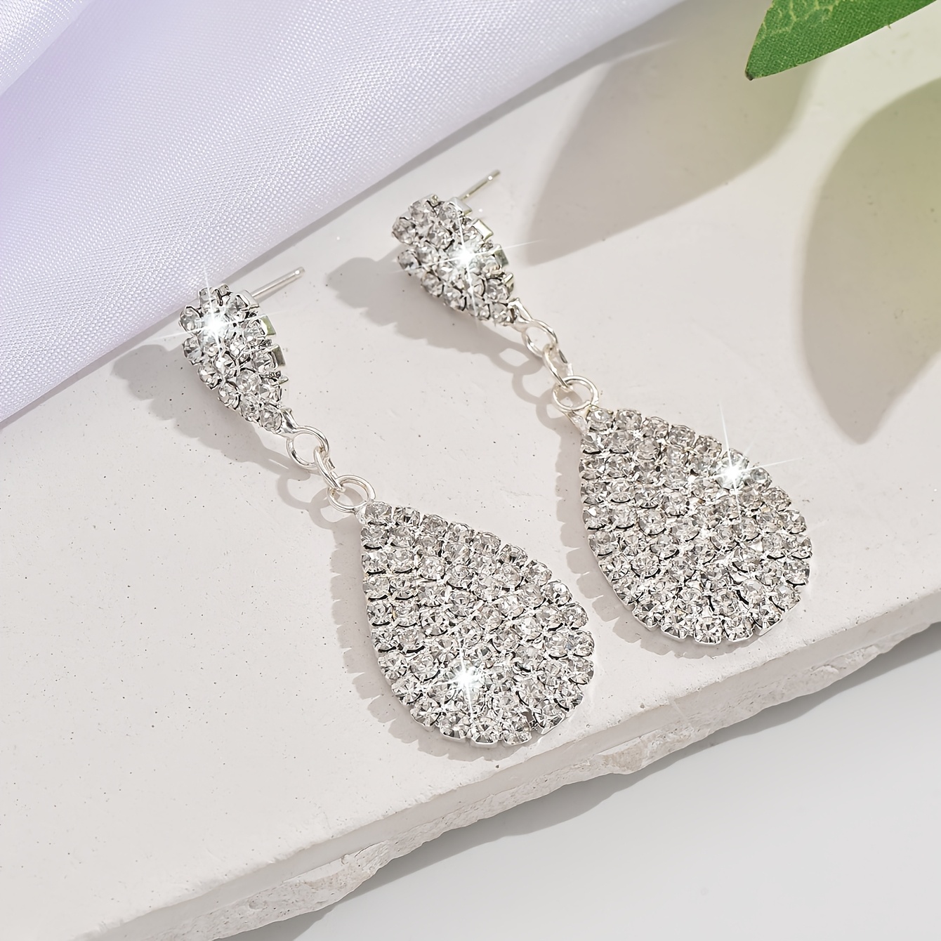 Luxury Bridal Copper Inlaid Rhinestone Pendant Earrings