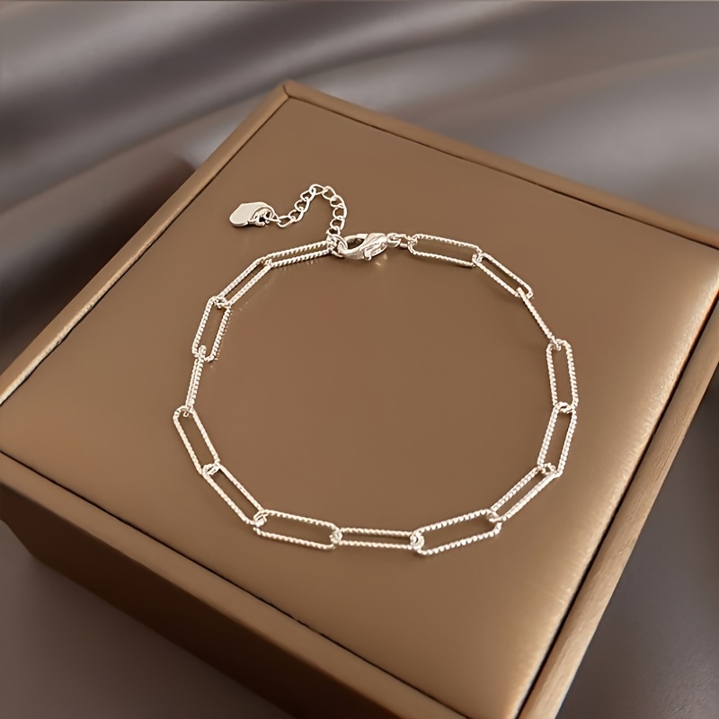 Delicate Silvery Chain Circle Bracelet for Women