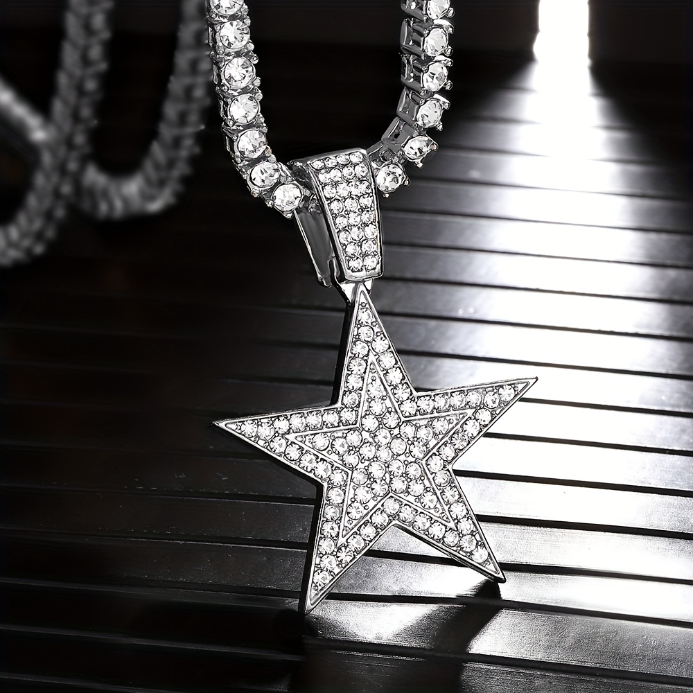 

A Men's Hip-hop Trendy Star Pendant Necklace, A Gift For Husband And Boyfriend, With An Exquisite Gift Box Included