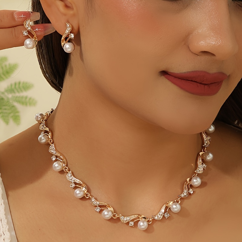 

3pcs Elegant Pearl & Crystal Jewelry Set - Chic Irregular Pearl Necklace And Earrings, Golden-tone Alloy, Festivals & Music , Chic Outfit|elegant |pearl Accents, Pearl Earrings