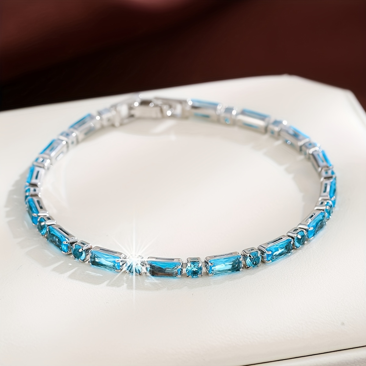 Vintage Ocean Blue Synthetic Zirconia Bracelet For Women, A Unique And Delicate Piece Of Light Luxury Bracelet Bangle.