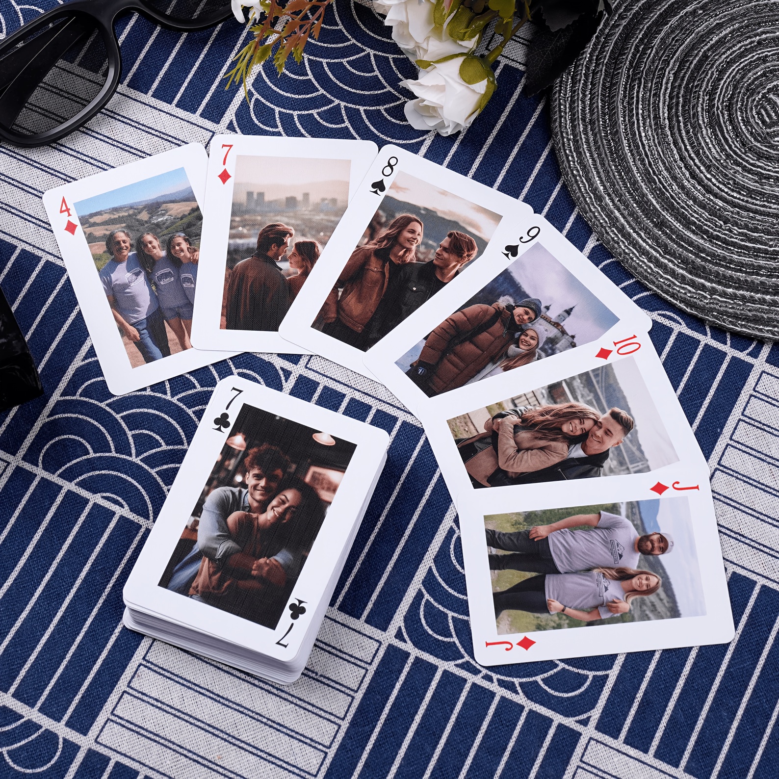 E-shop Individuelle Foto-Spielkarten, Personalisiertes Bildspiel mit Box, Einzigartiges Kreatives Geschenk für Partner, Freunde, Familie -