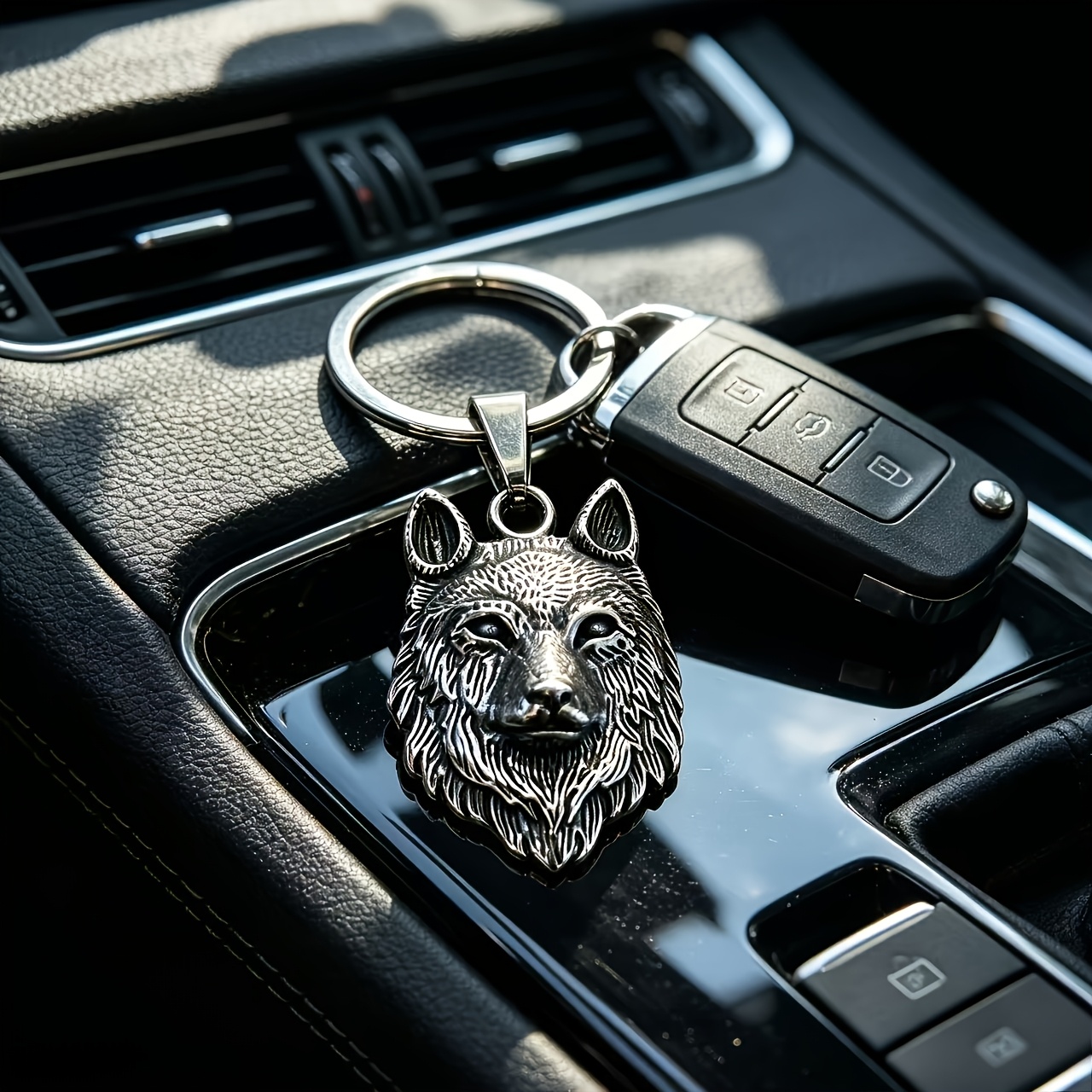 Stainless Steel Wolf Head Keychain