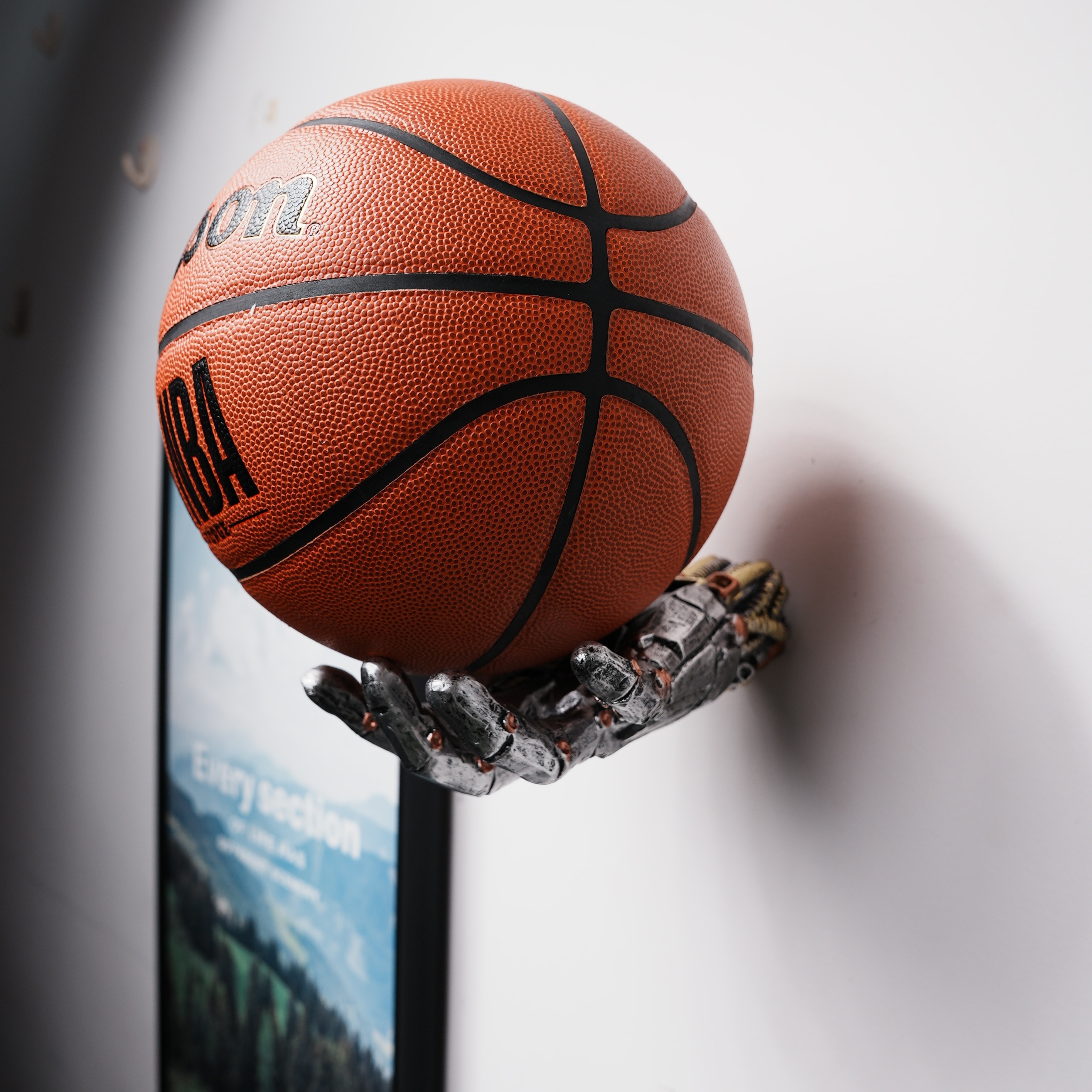 

Space-saving Wall-mounted Ball Holder For Basketball, Soccer, Football & Rugby - Perfect Gift For Sports Enthusiasts & For Man Cave Decor