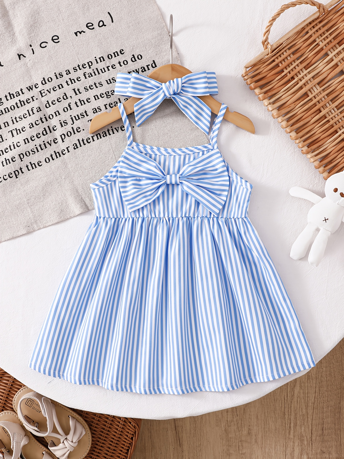 gift wrapping dress Gift Wrap Service