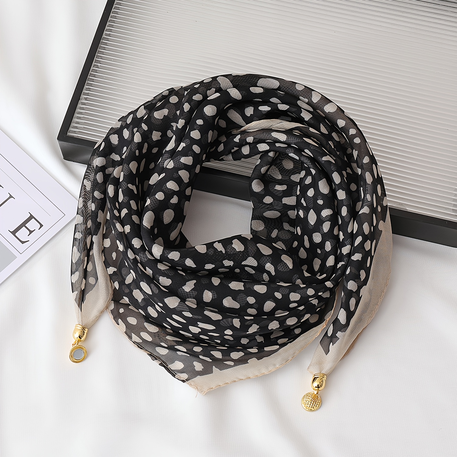 TEMU 1/2/3/4pcs Fashion Leopard Print Magnetic Closure Scarf Women's Decorative Scarf Magnetic Closure Warm Small Scarf Thin All-match Scarf Winter
