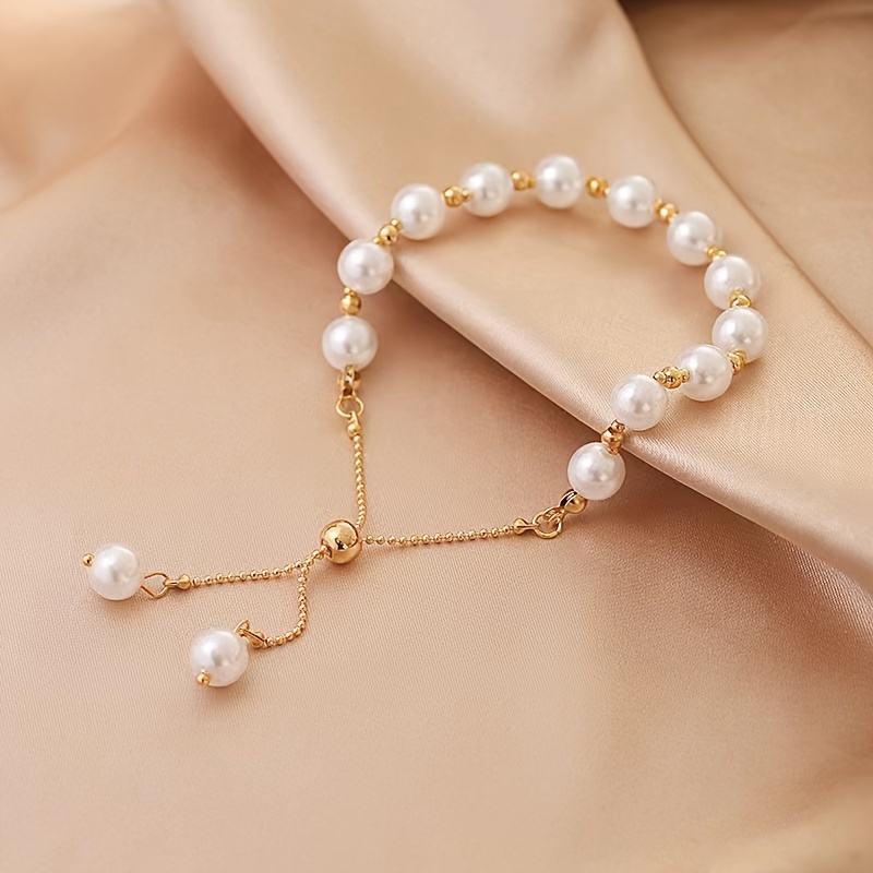 

1pc Bracelet élégant en fausses perles réglable , , accessoire de fête, quotidienne, cadeau - toutes