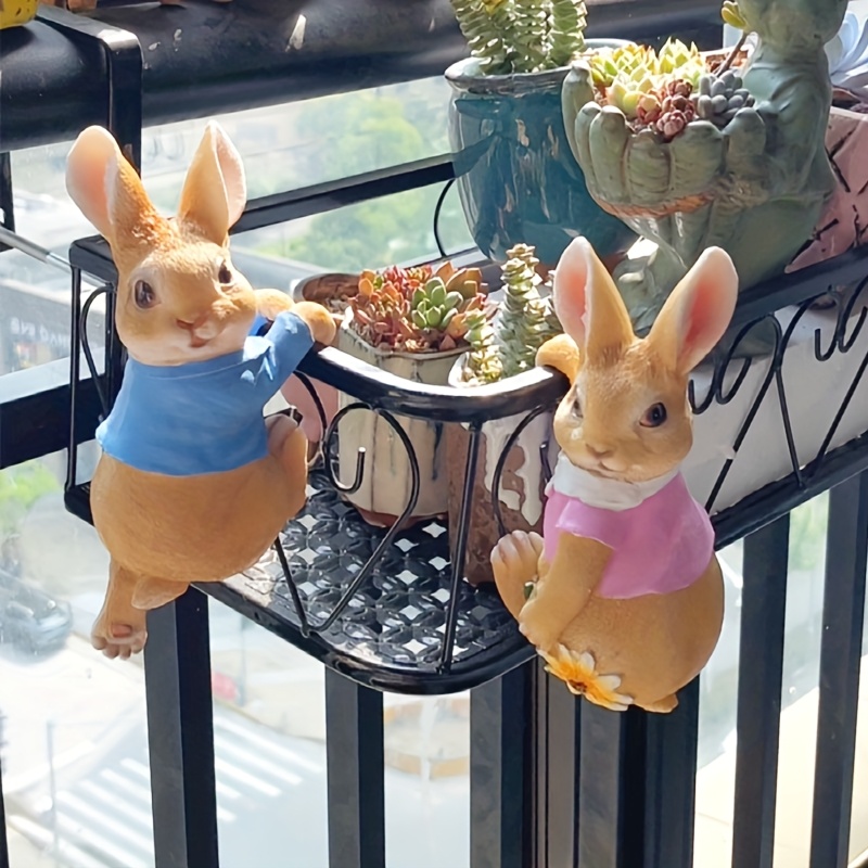 

1pc/set Or 2pcs/set Easter Theme Home Decorations Resin Artistic Statue Clothes Hanger Yard