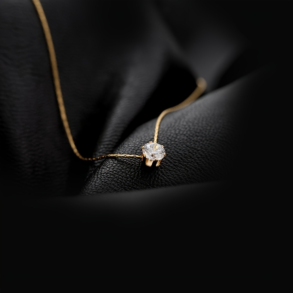 E-shop 18K vergoldete Halskette, 316L Edelstahl runder sechs-klaueniger Anhänger, Schmuck für den , Valentinstagsgeschenk für Frauen