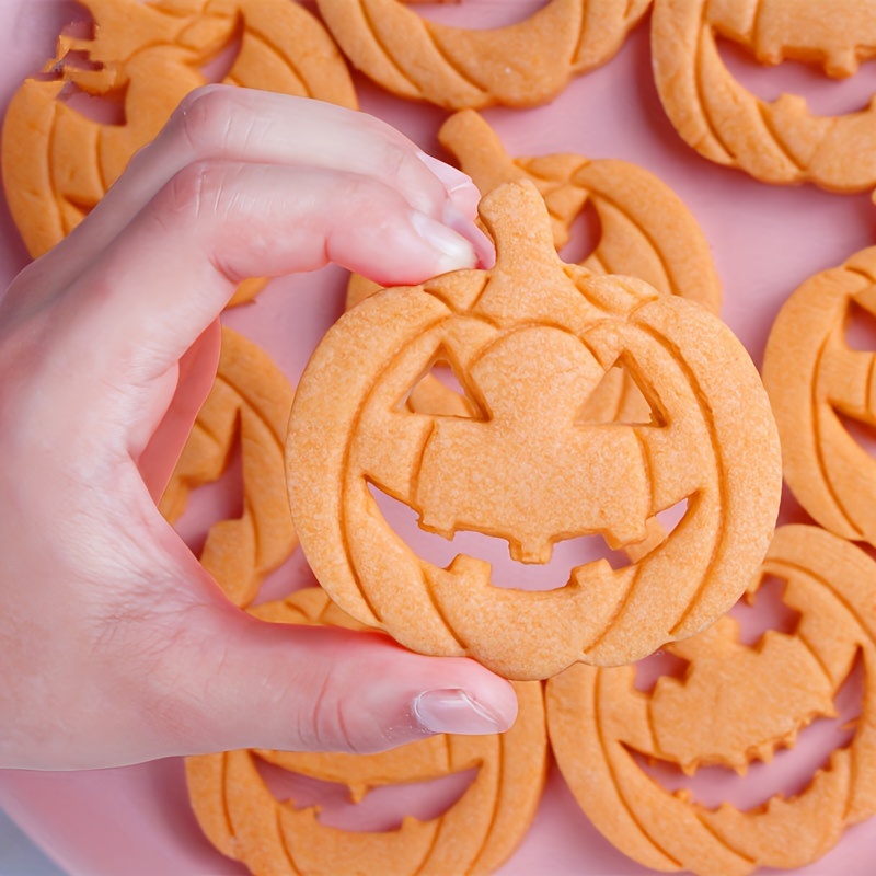 

Festive - 3d Pumpkin And Jack-o'-lantern Designs For Cake And Baking