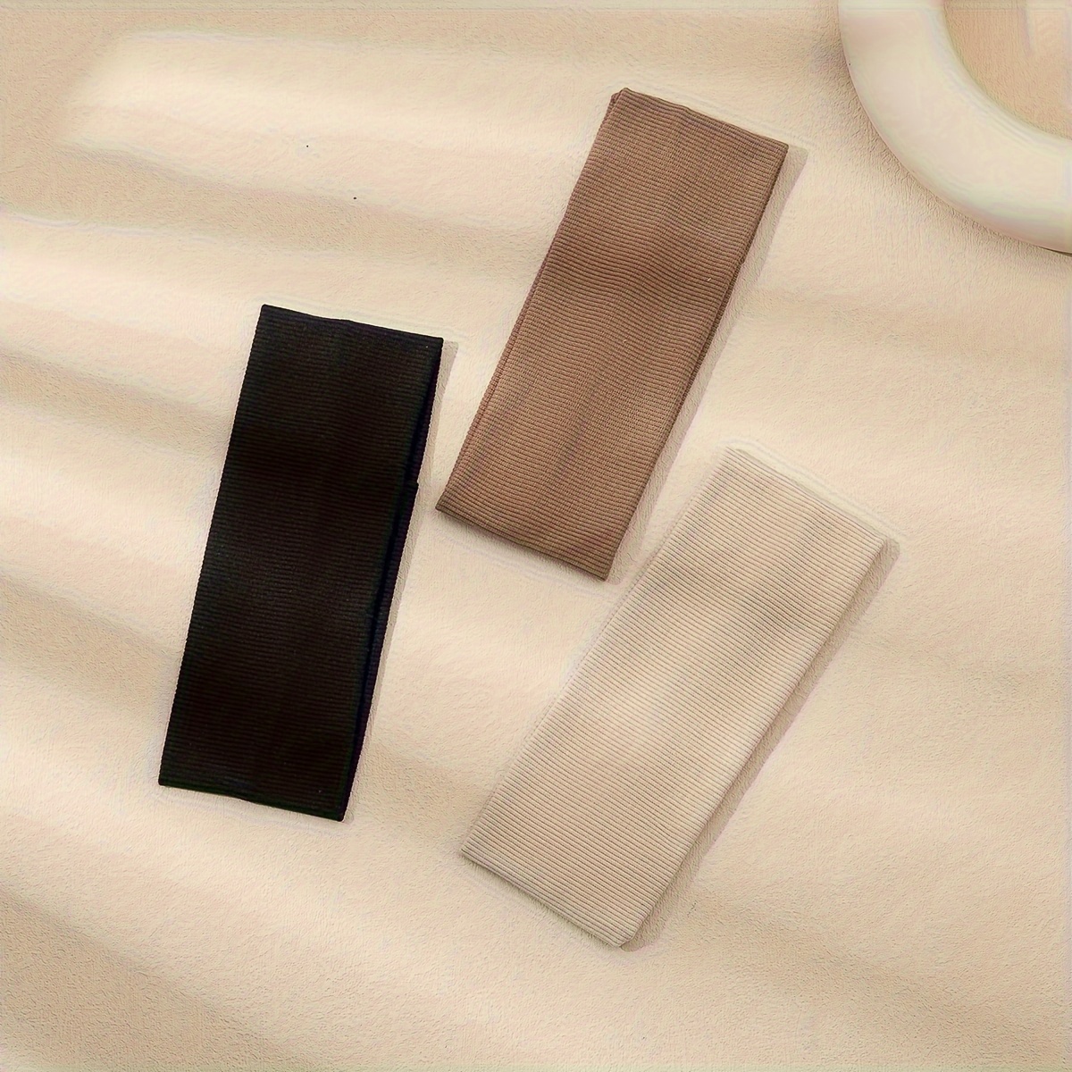 Set of 3 Stretchy Neutral Headbands - Soft & Absorbent - Ideal for Sports and Daily Wear