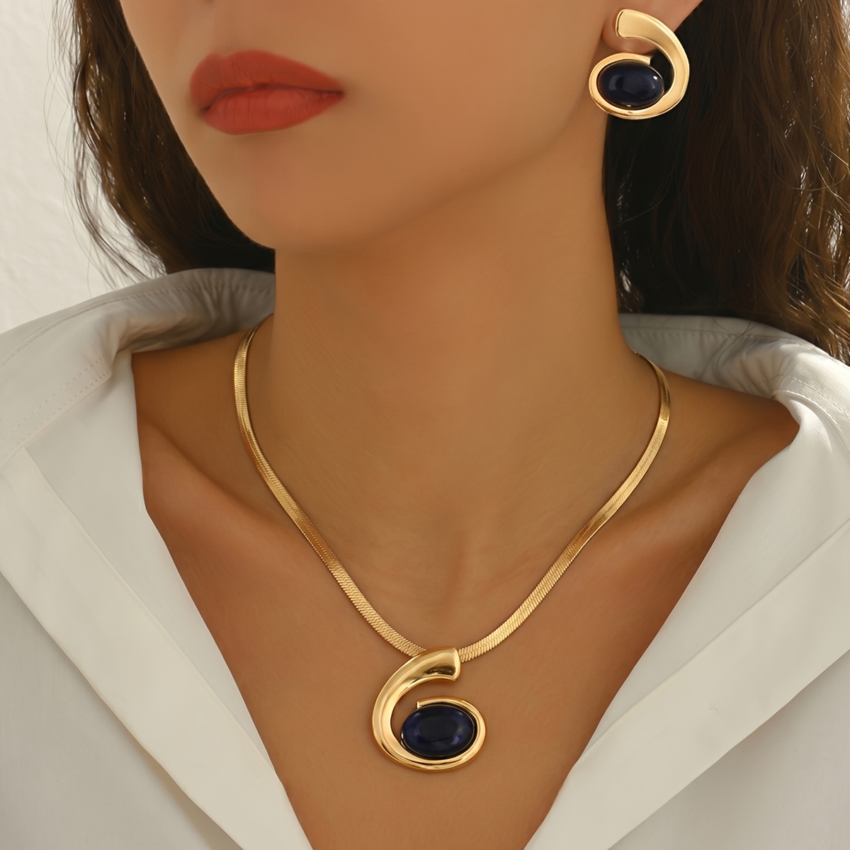 2pcs Elegant Necklace and Earrings Set for Women