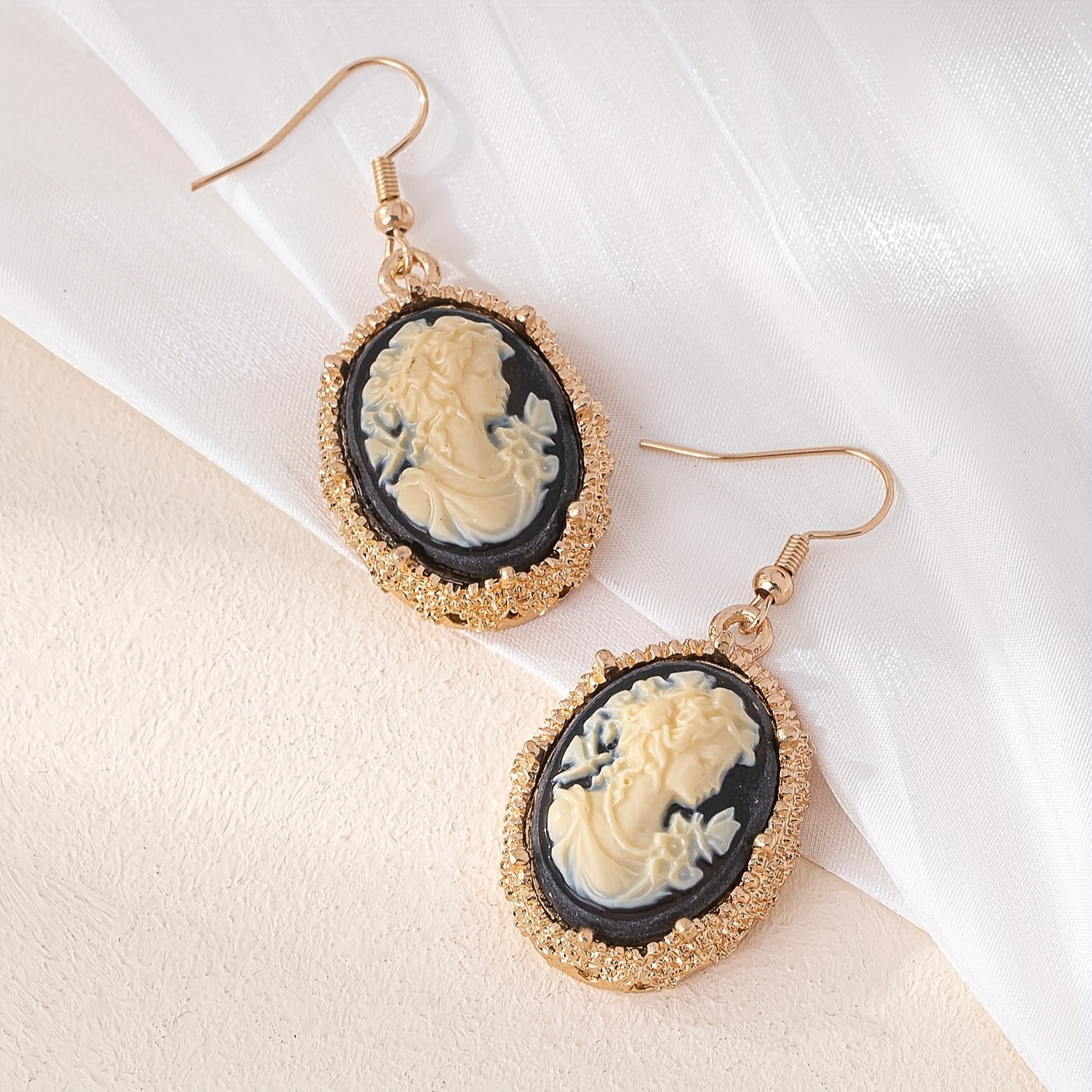 A Pair Of Fashionable, Minimalist And Women's Embossed Earrings
