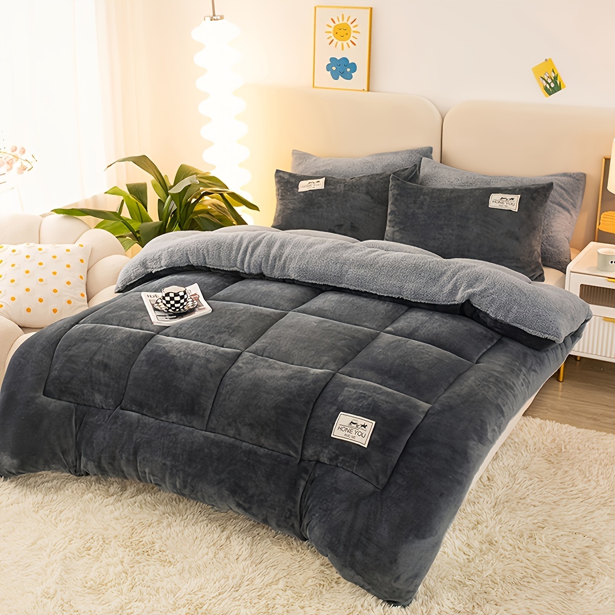 Image of 1pc 190gsm, High-weight Milk Fleece Bread Lattice Quilt Core Single Piece, Warm And Comfortable, Bedding