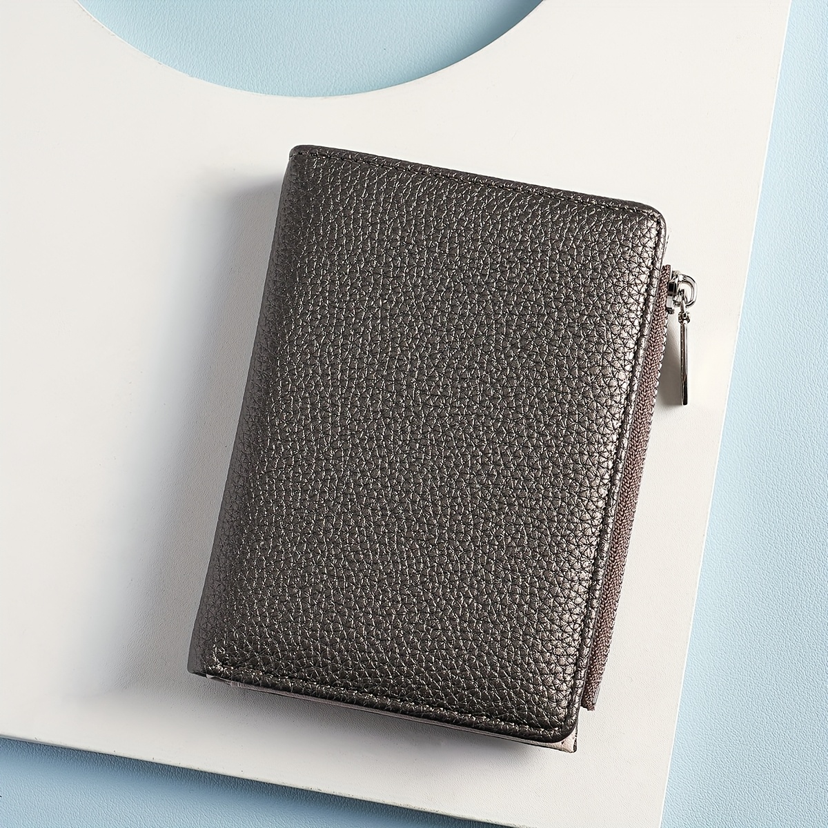 Image of Minimalist Women's Short Wallet, Embossed Solid Easy Style, Cute Casual Bifold Design Portable Purse, With Zipper Coin Purse, Suitable Gift For, And Students