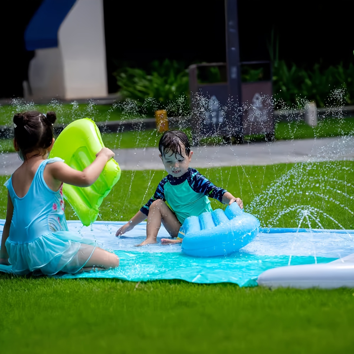 Tobogán inflable para niños Gran alfombra de agua con pulverización  para jugadores, barco de piscina de césped de PVC para juegos e