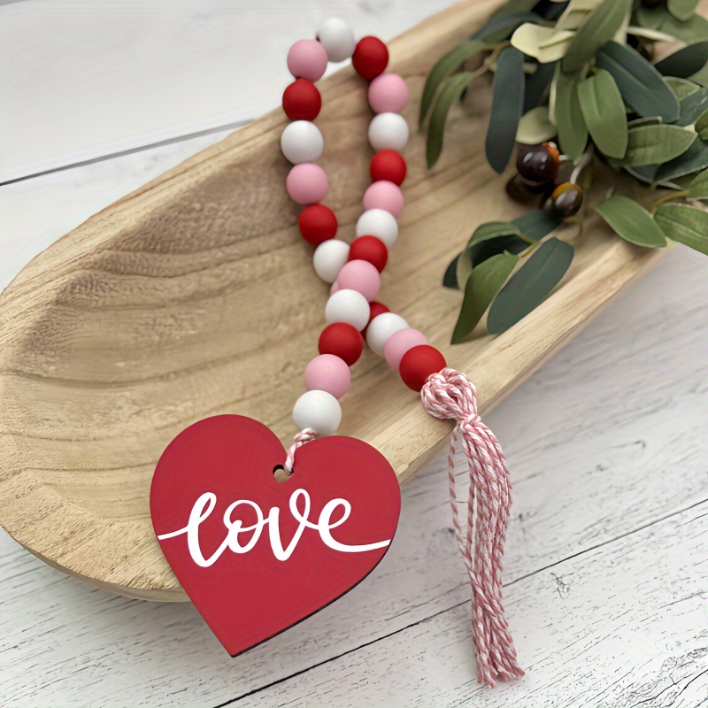 

Classic Wooden Bead Garland Heart Charm, Farmhouse Layer Tray Decor, Hanging Ornament, With No Feathers, For Valentine's Day Home Decoration, Electricity-free Use