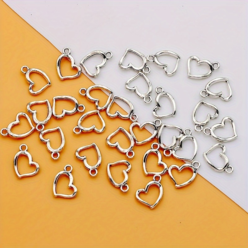 

30pcs Charme Cœur Creux en de Cœur Creux Ancien Argenté Tibétain Argenté pour la Fabrication de Bracelets DIY Boucles d'Oreilles Collier Pendentif Cœur Creux