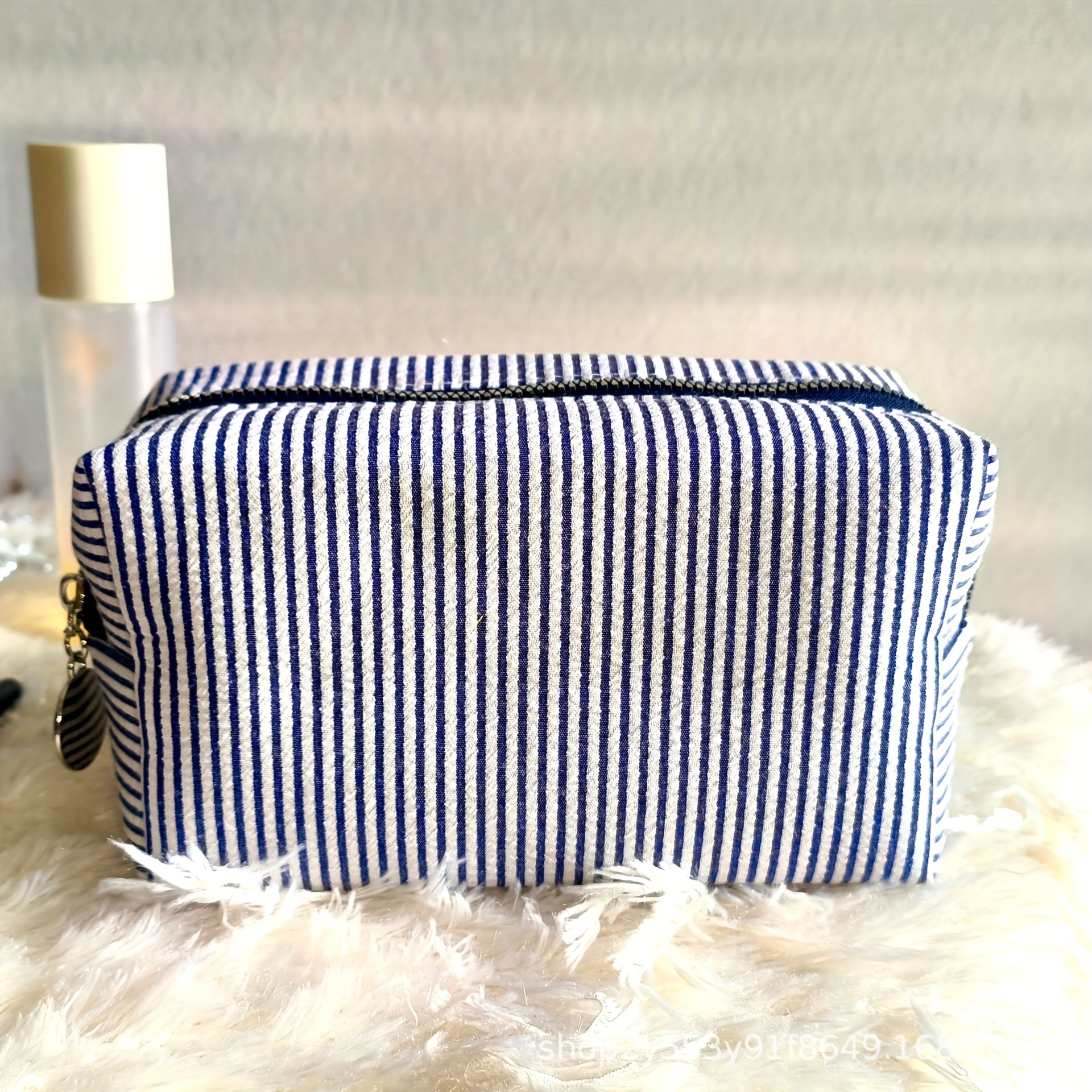 TEMU Large Capacity Striped Makeup For Women - Travel Toiletry Organizer For Brushes And Lipsticks