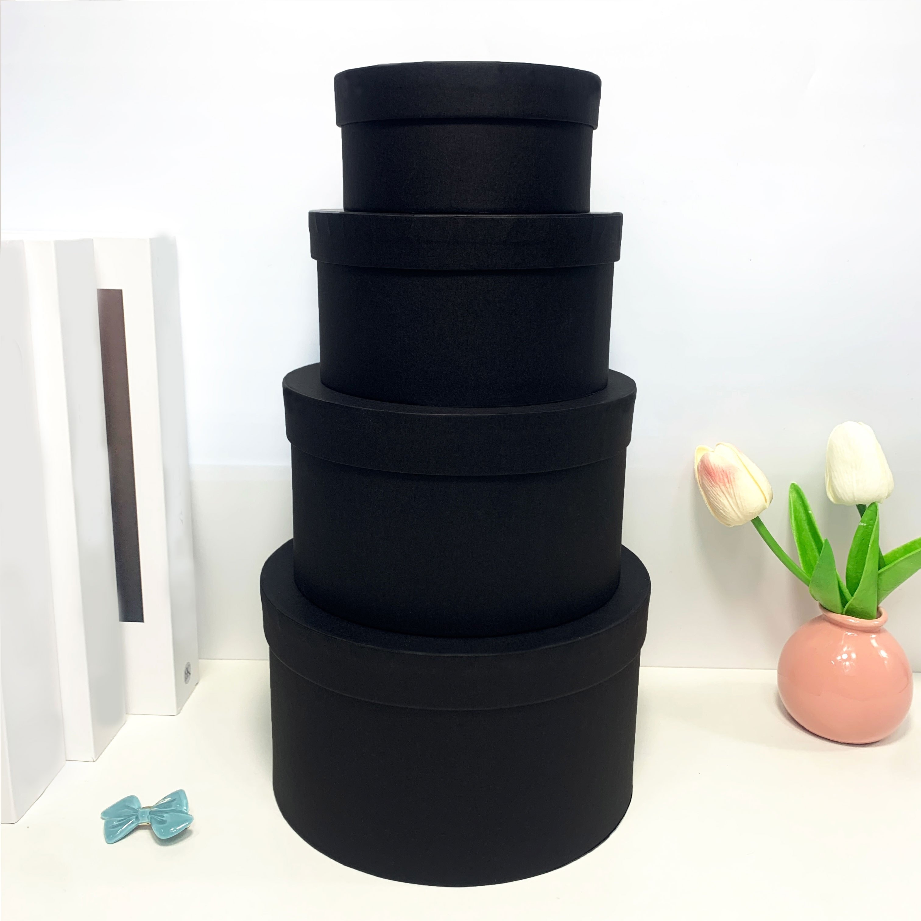 

A Set Of Round Four-piece Storage Boxes, Storage Bins For