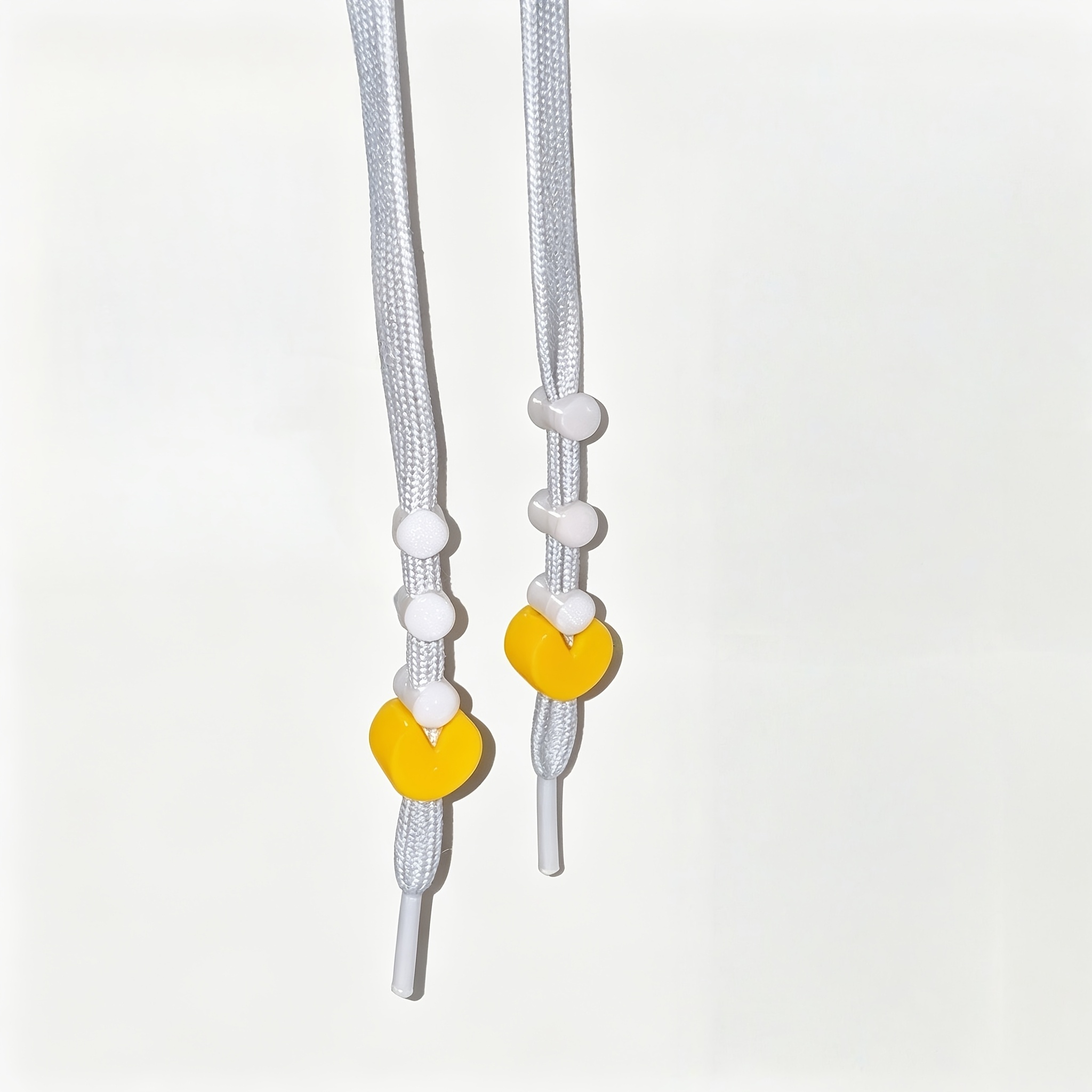 TEMU A Fun Beaded Hoodie Set With An Adorable Hat Drawstring Clasp, Featuring Classic Circular Characters And White Pills, Along With Simple Cartoon