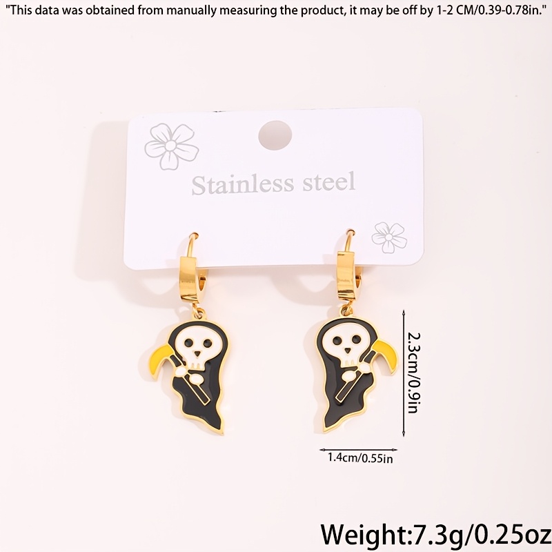 Gothic Halloween Dangle Earrings with Skull Design