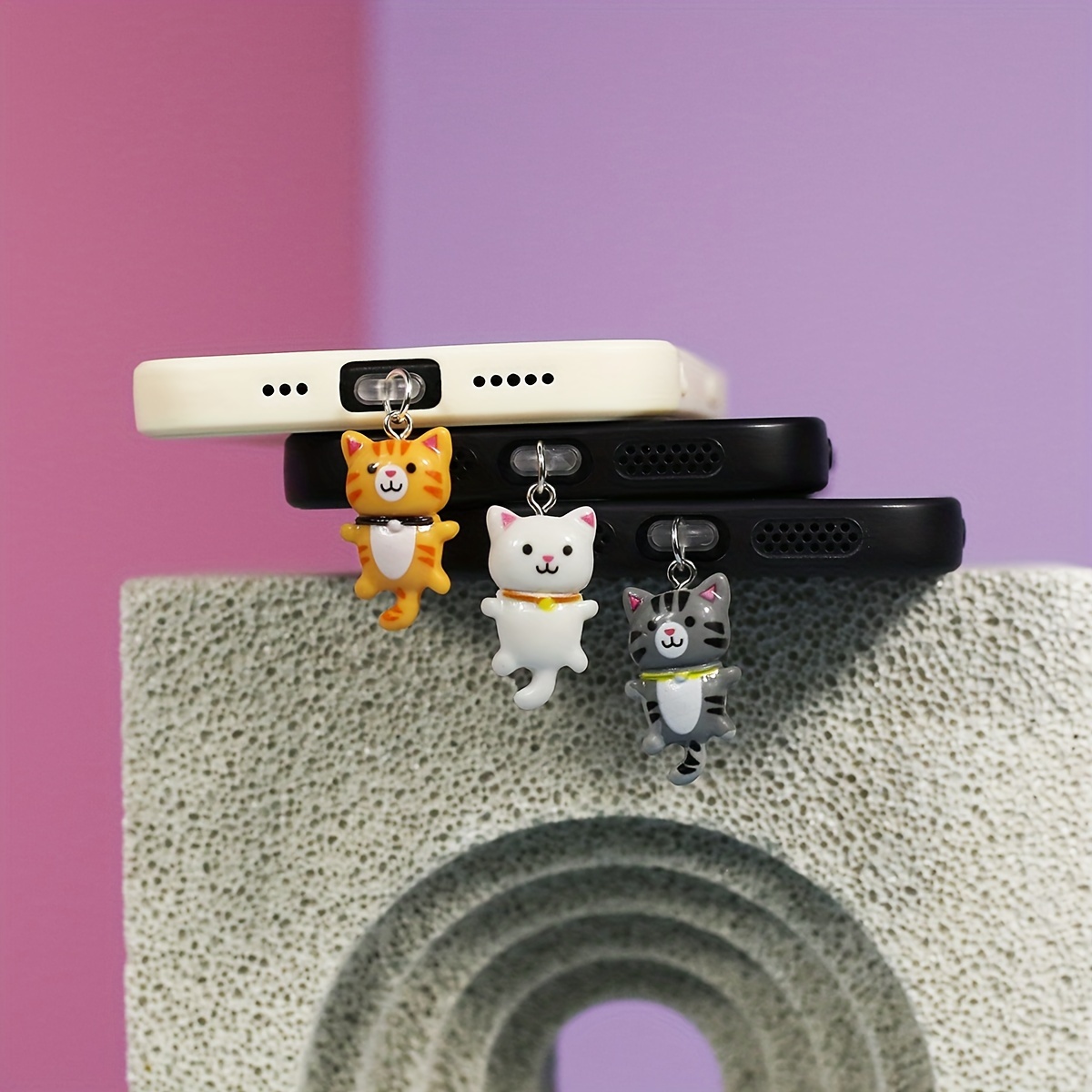 

Three-color Kittens, Cute Phone Dust Plug Accessories And Decorations, Dust-proof And Dirt-proof For Iphone And For Samsung Type-c Devices
