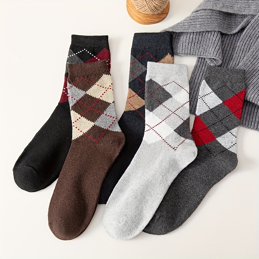 

5pcs Chaussettes Décontractées d' pour Hommes à Carreaux et - Chaussettes Chaudes et Épaisses pour Automne/Hiver, Mélange de Polyester Respirant , Marron, avec Rouges et , Lavables en Machine