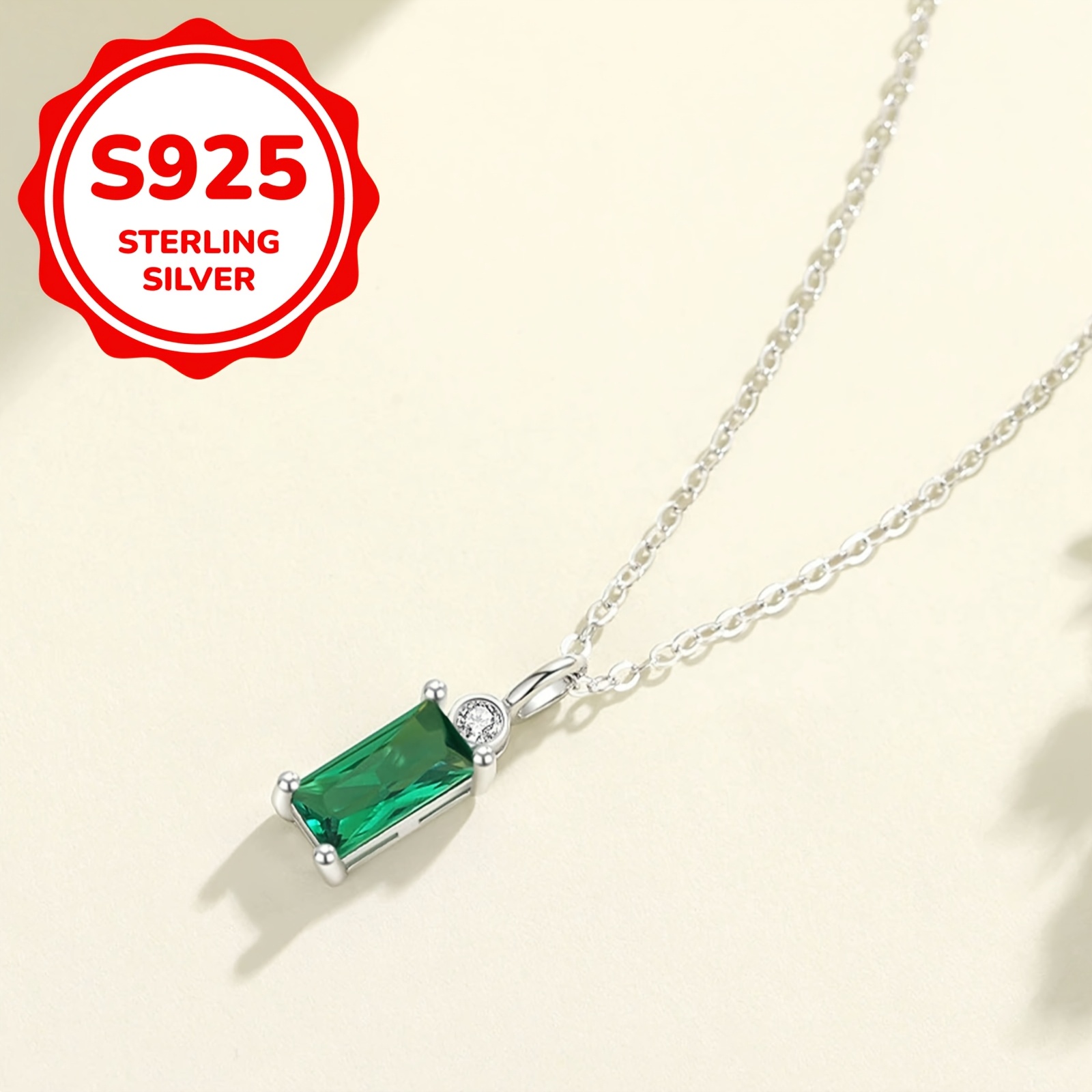 Image of Mother's Day Luxury S925 Green Synthetic Zirconia Necklace - For Girlfriend's Mother Product Weighs Approximately 2g