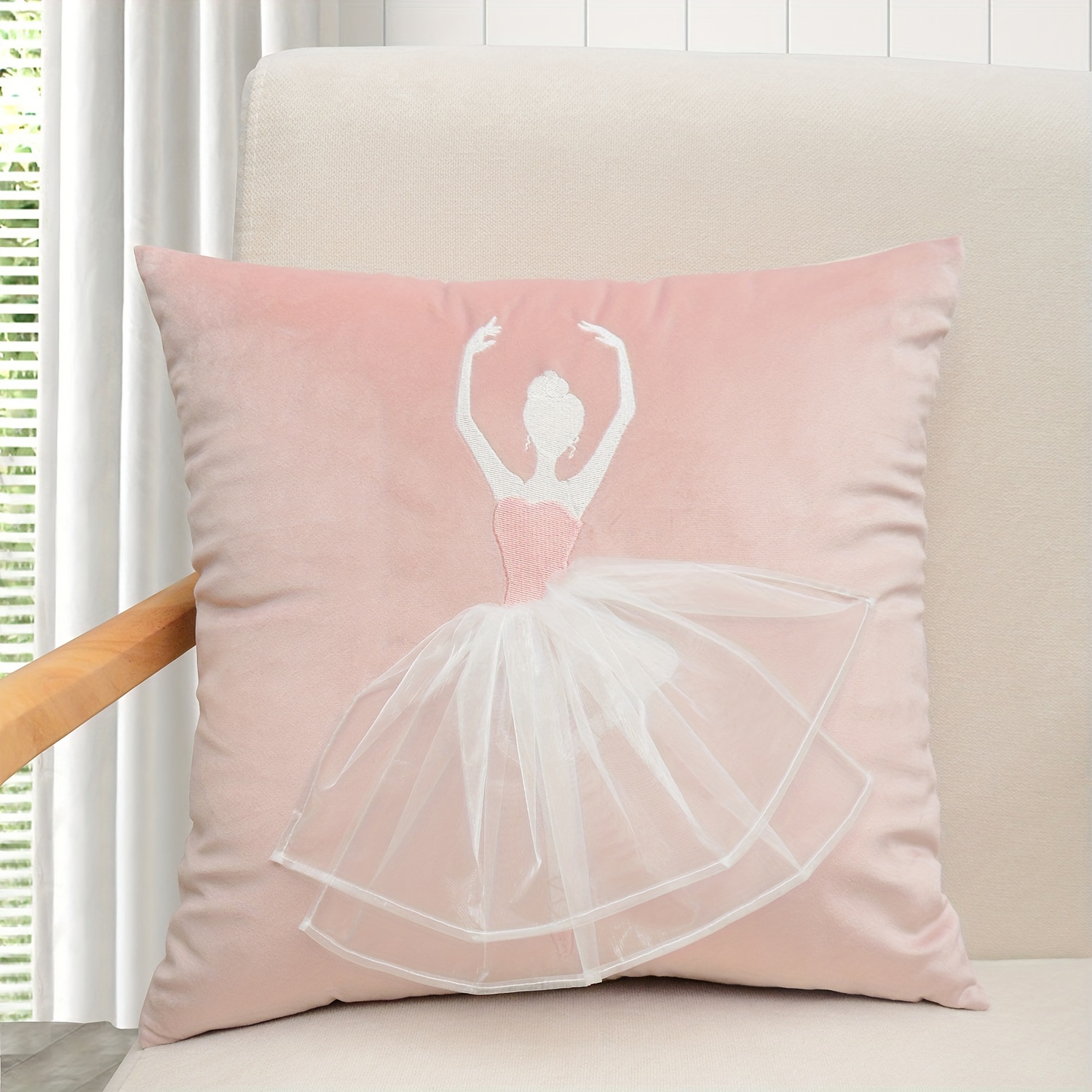 

Contemporary Embroidered Ballerina Throw Pillow Cover, 1pc Ballet Dancer Cushion Case, Machine Washable, Decorative Zippered Pillowcase, Polyester, For Various Room Types - 17.7inch