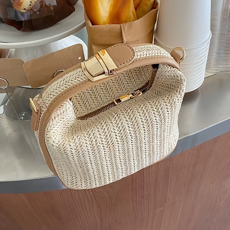 Image of 1pc Ins Grass Woven Small Bag Casual Women' Hand Bill Shoulder Crossbody Bag Summer New
