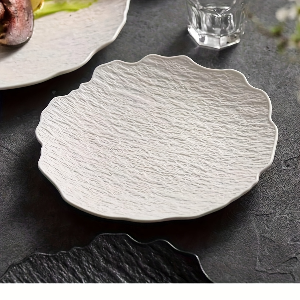 Stone Patterned Irregular Shallow Ceramic Plates, Round Vegetable Plates for Household & Commercial Use, High-End Western Dining Tableware, Creative Artistic Conception, All-Season Ceramic Design