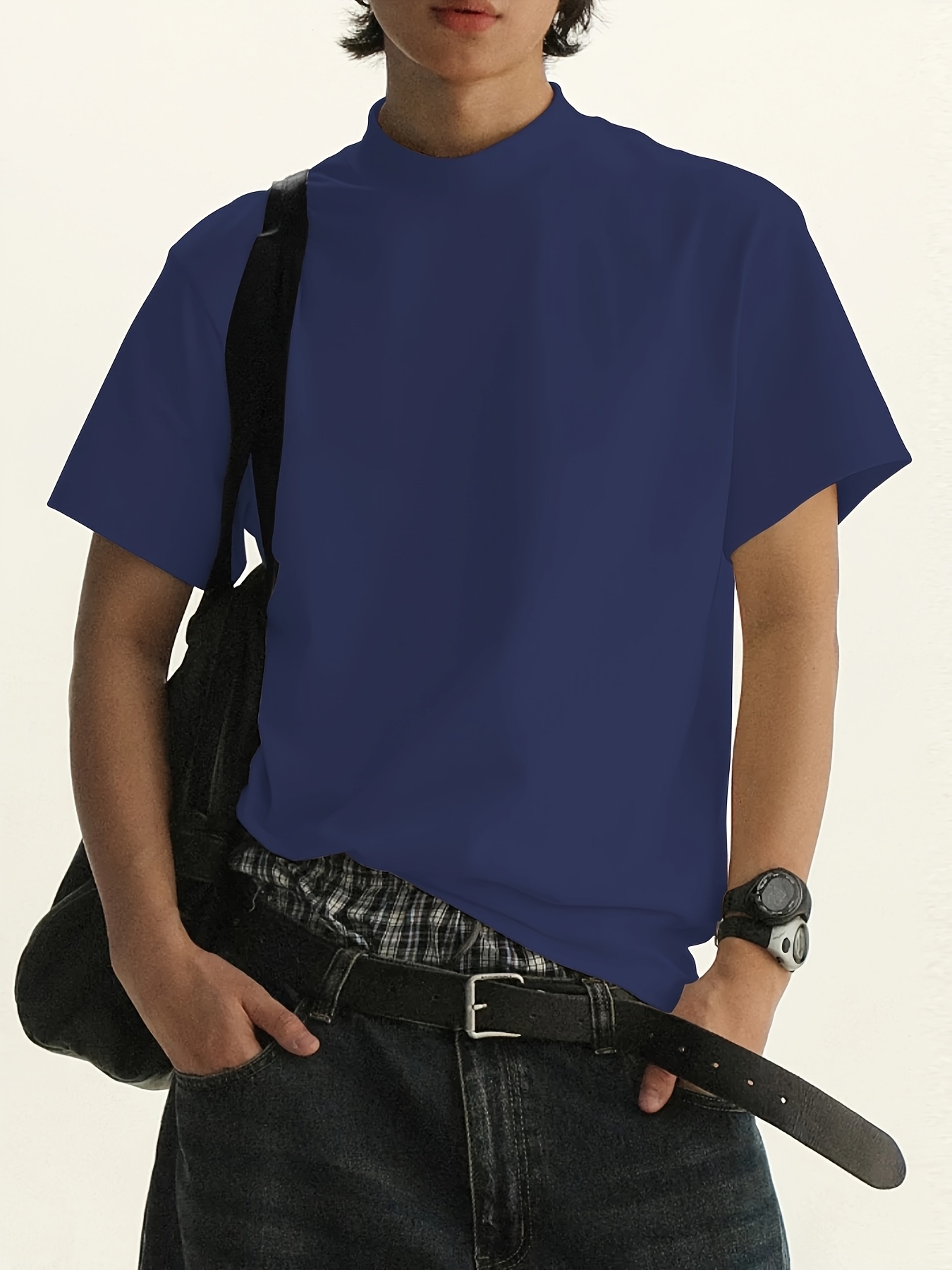 Elegantes, schmales Kurzarm-T-Shirt mit Rollkragen für Herren, einfarbig,  für den Sommer, Freizeit und Outdoor-Aktivitäten