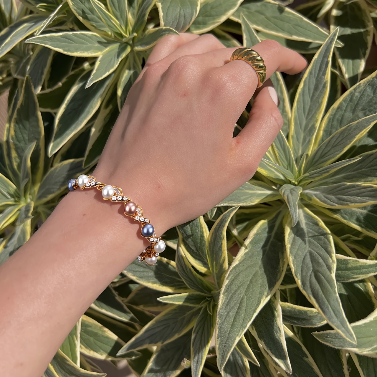 Korea Pearl Necklace Bracelet Earrings 3 Pieces Set, Fashionable And Fresh, Trend Forward, High-end Atmosphere. Used For Bridal Gowns, Multi-functional Accessories That, Mother'S Day