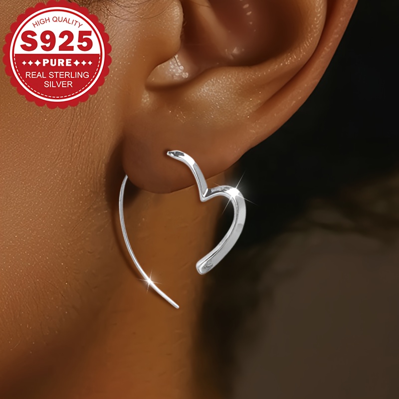 Women's Minimalist Heart Shaped Stud Earrings
