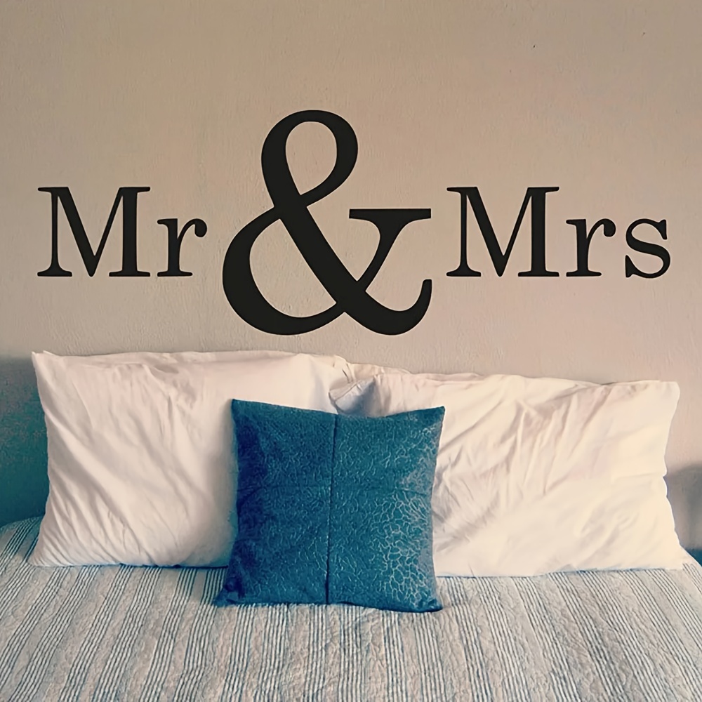 

1pc Artistic Fonts Pvc Wall Decal, Mr And Mrs Slogan Mural, Self-adhesive Decorative Wall Art Sticker For Bar, Cafe, Living Room, Office, Porch, Background Wall Decor, Home Decoration