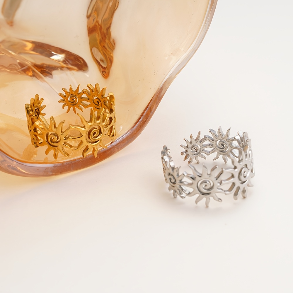 Women's 18K Gold Plated Spiral Sun Shape Ring — Bohemian Style