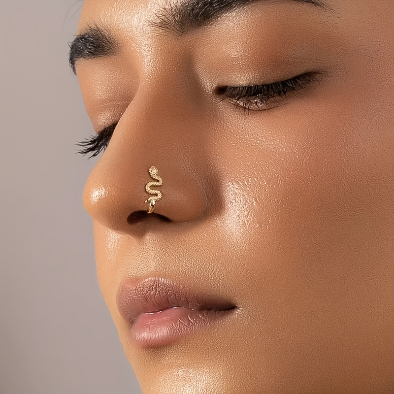 Image of An Elegant And Versatile Women's U-shaped Nose Clip With A Simple Snake- - No Piercing Required, Faux Piercing, Suitable For Daily Wear And Vacations