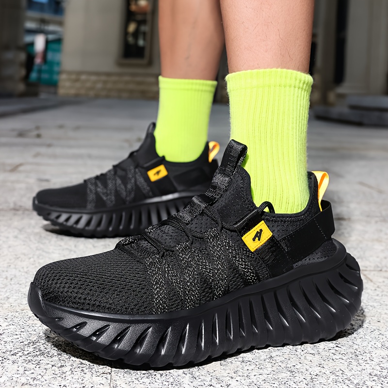 High-Quality Fashionable Retro Casual Sneakers for Men And Women, Featuring a Thick Sole for Height Increase, Suitable for Both Indoor And Outdoor Running, with Shock Absorption And Breathability, Perfect for Students And Fitness Enthusiasts