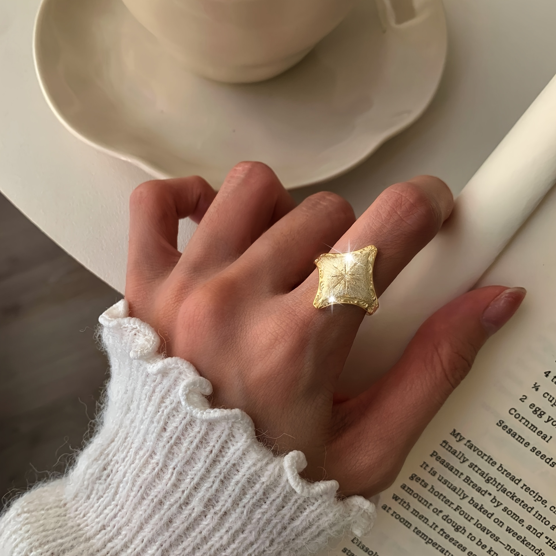 Elegant Vintage Copper Diamond-Shaped Ring for All Seasons