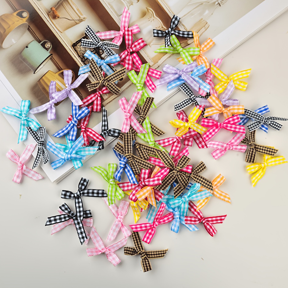 TEMU 100 Pezzi Mini Fiocchi a Nastro a Quadri Colorati Assortiti, Piccoli Cravatte a in Tessuto, Accessori per Decorare Ornamenti per Capelli Regalo