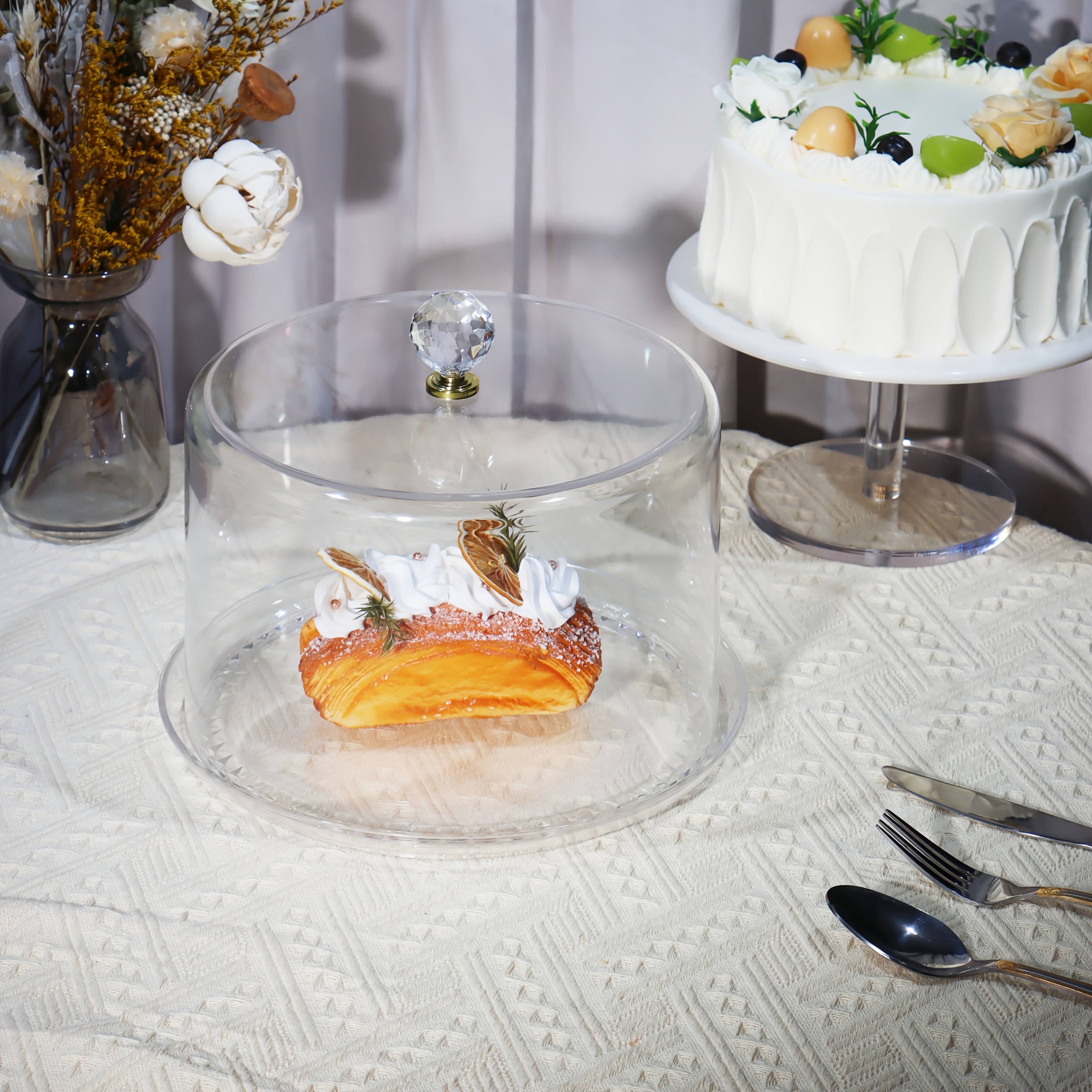 Serving Tray Amazon Lucite Cake Tray With Cover An Elegant Acrylic