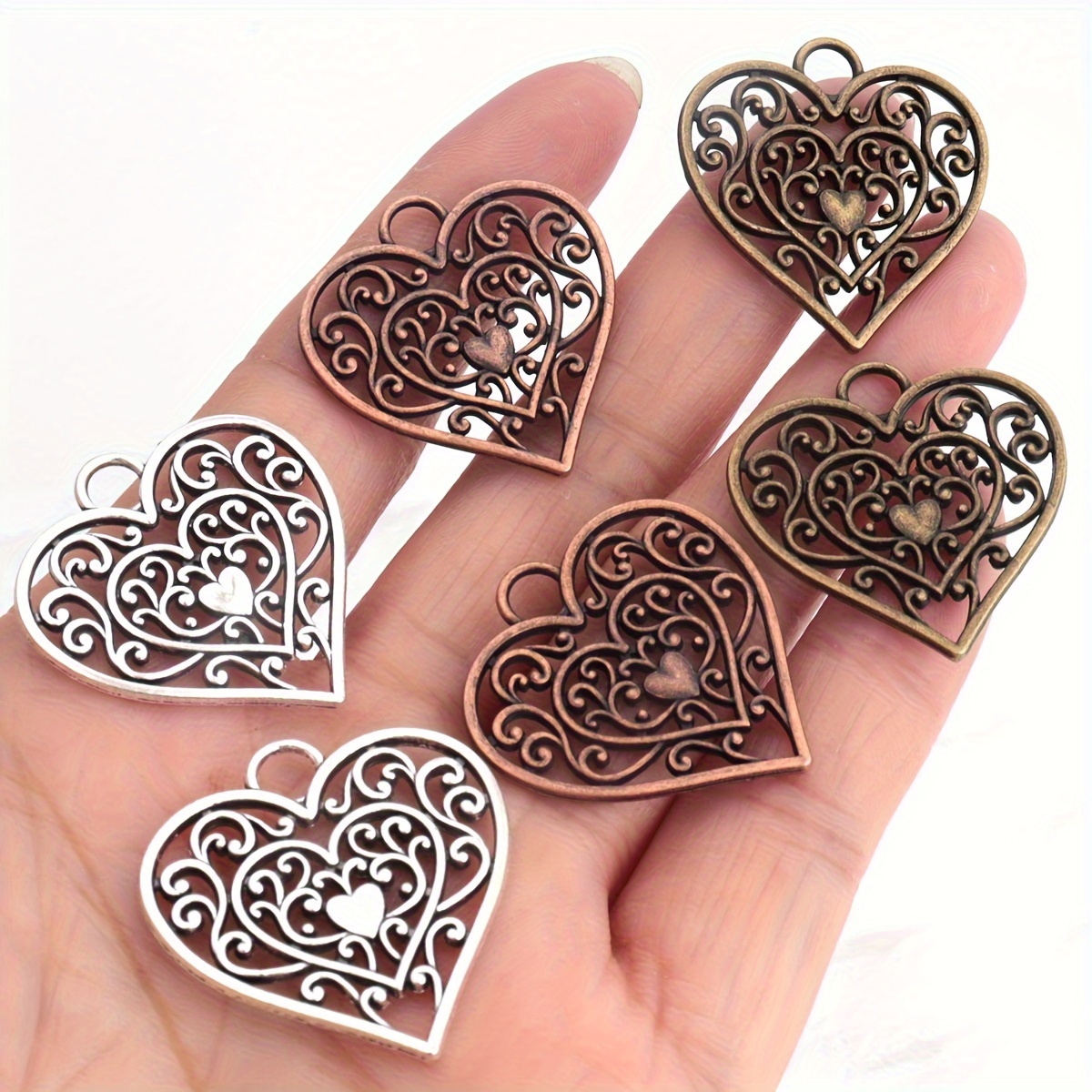 

10-pack Zinc Alloy Heart Pendants, 2.8x2.9cm Intricate Hollow Pattern, Valentine's Day/party/carnival Decor, Jewelry Diy, Candle, Notebook, Bag Charms, /mardi Gras Day Accessories