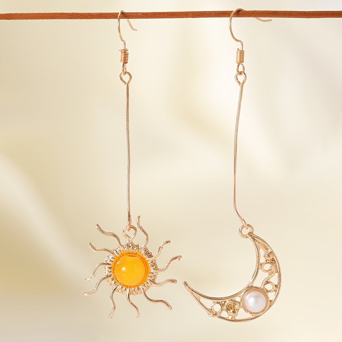 TEMU Retro Long Ear Earrings With Pearl Crescent Asymmetrical Women's Earrings Suitable For Birthday Gifts And Daily Wear