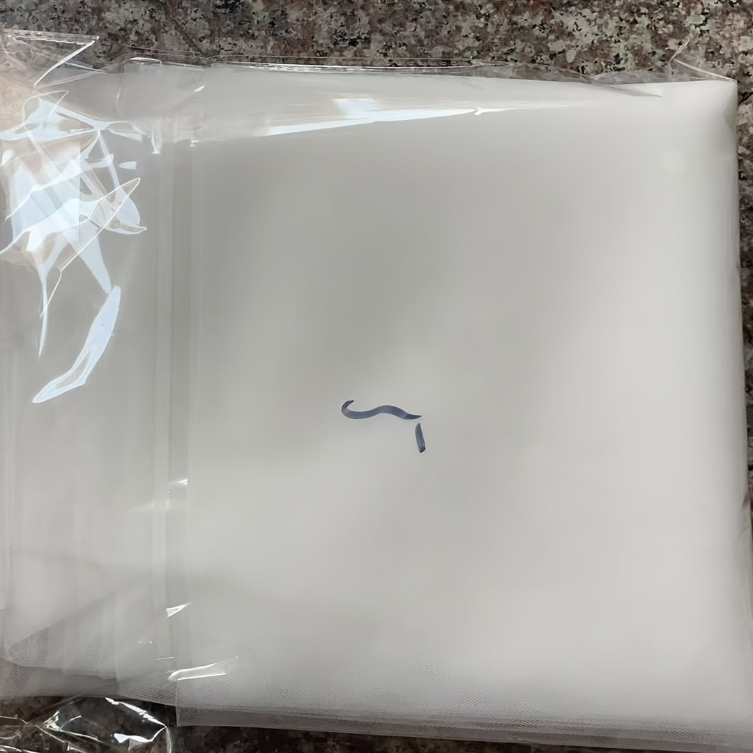 E-shop Elegantes weißes Tüllstoff 155 cm x 500 cm Polyester Netz-Tüll für Hochzeitsbögen, Zeremonien-Hintergrund, Geburtstage, Junggesellenabschiede,