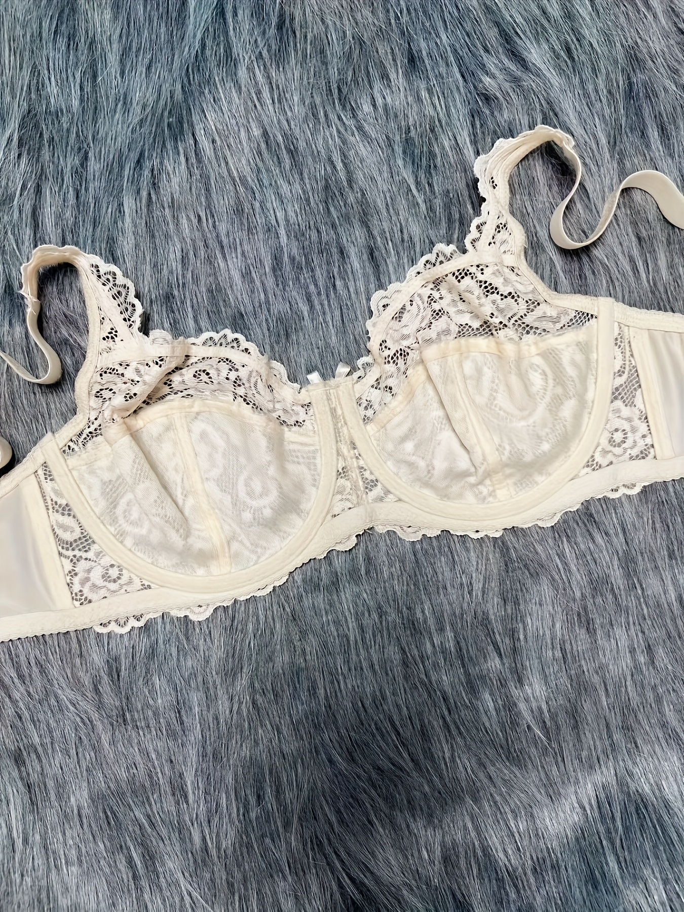 Elegant Plus Size Floral Lace Front Bra - Ultra-Thin, Soft Underwire, No-Pad Design with Contrast Mesh Detail - Perfect Gift for Her, Sexy Style with Lace Patterns