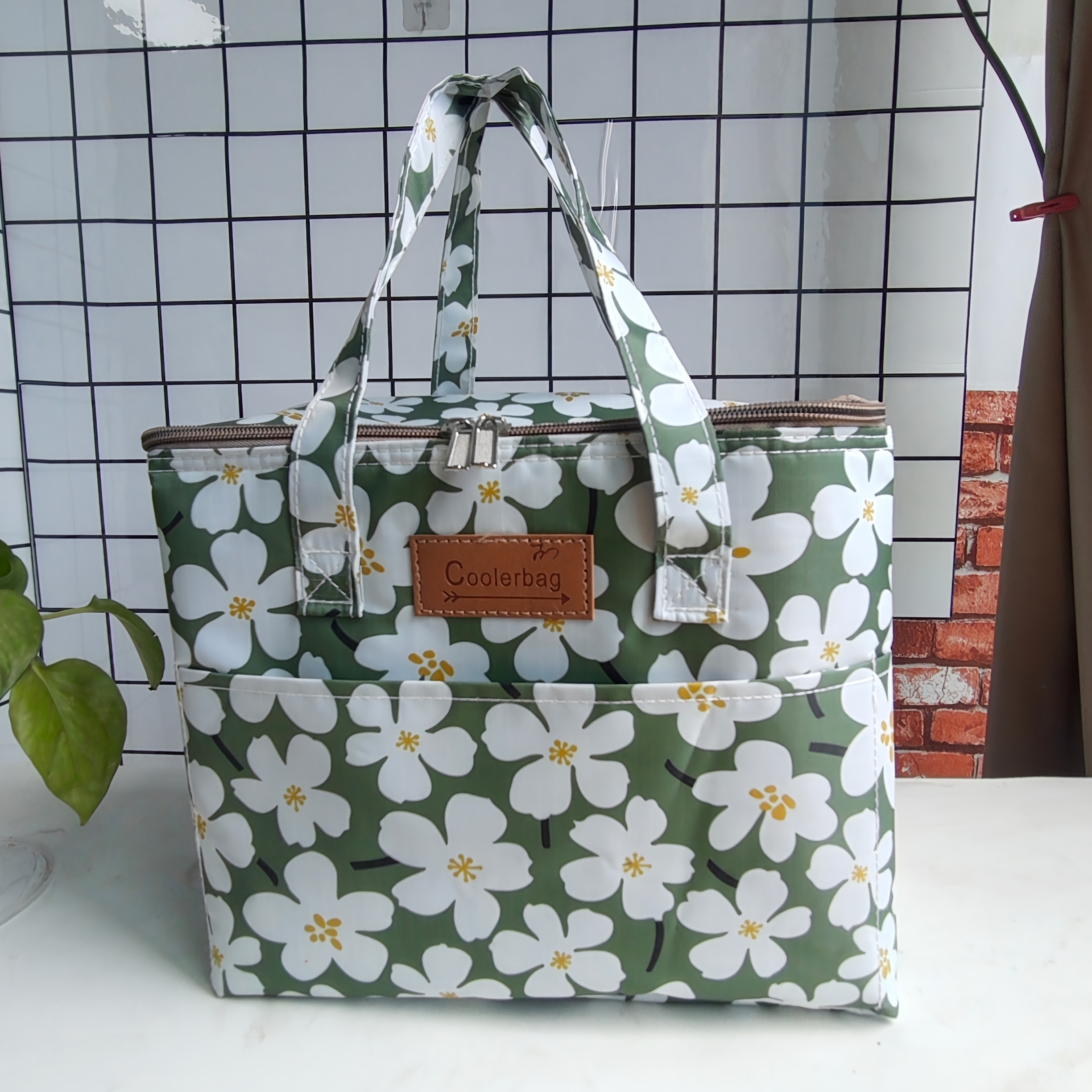 Image of Outdoor Portable Printed Oxford Cloth Four-pocket Square Insulated Bag, Large Capacity Thermal Tote, Commuting Multi-functional Storage Bag, Non-food Contact, Reusable