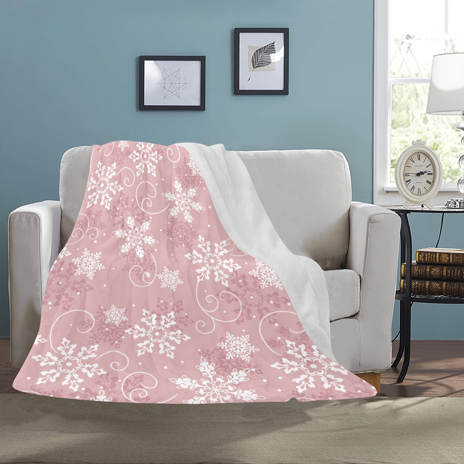 

Pink And White Snowflake Pattern Soft Flannel Blanket, Decorate Home Sofa, Chaise Lounge, Living Room, Bedroom