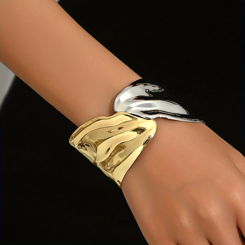 

Élégant bracelet manchette large et ouvert pour femme, finition polie, accessoire de bijouterie tendance, taille ajustable
