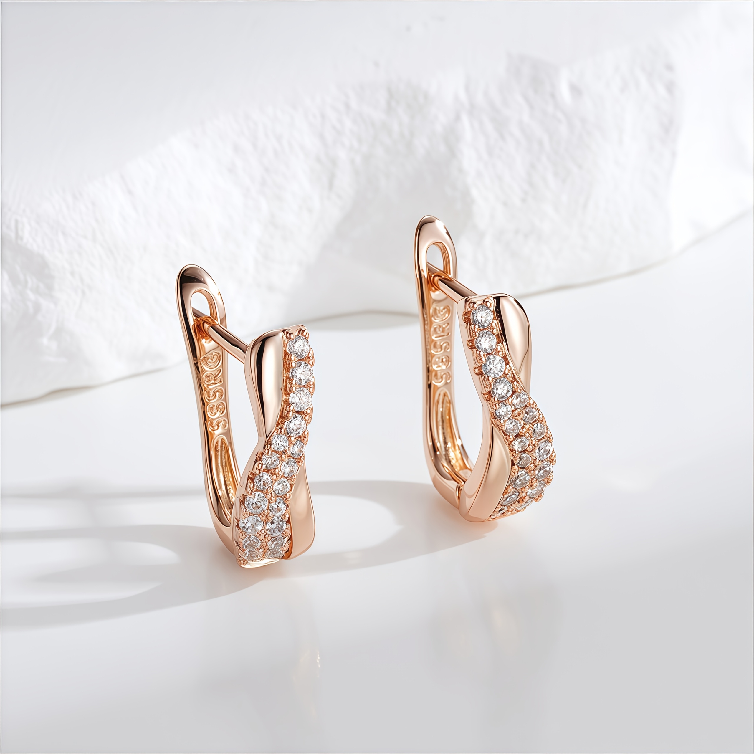 E-shop Paar Roségoldene Hochwertige Hypoallergene 14K Goldbeschichtete Kupfer Damen Ohrringe, Elegant Luxuriös mit Synthetischem Zirkonia,